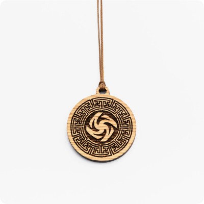 Оберег Вайга из дерева