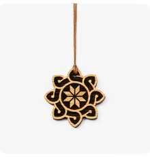 Оберег Алатырь из дерева Дуба в солнце