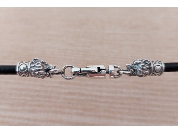 Шнур с головами волков