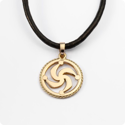 Оберег символ Рода из золота в круге