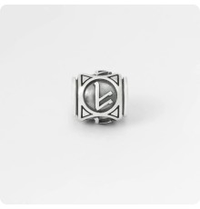 Шарм - бусина из серебра - Руна Берегиня