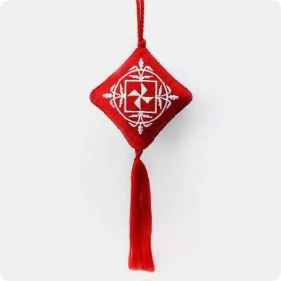 Вышивка оберег со славянским символом Стрибожич