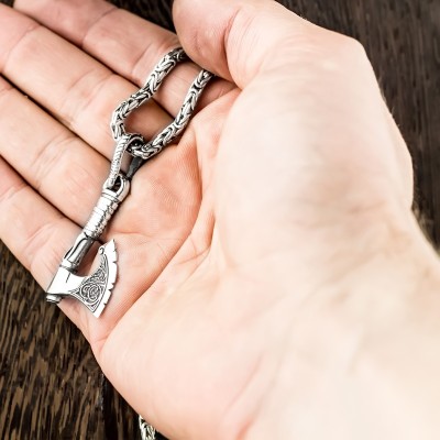 Секира Перуна из серебра