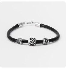 Кожаный браслет со славянскими шармами (4мм)